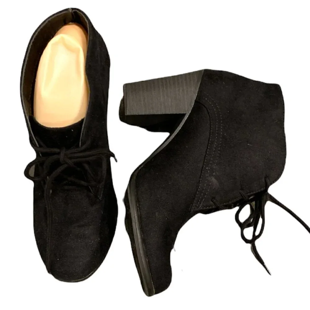 Attention High Heel Lace Up‎ Booties Sz 7M Black #174N